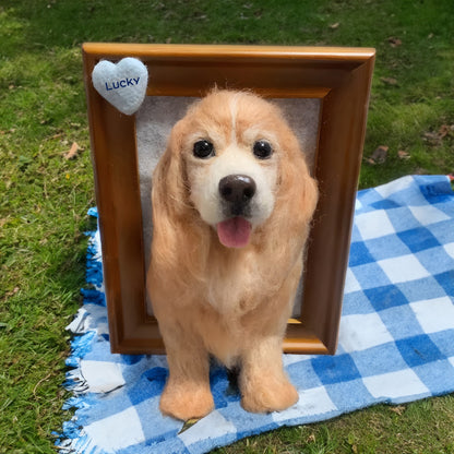 3D Felt Pet Bust Frame 9&quot;